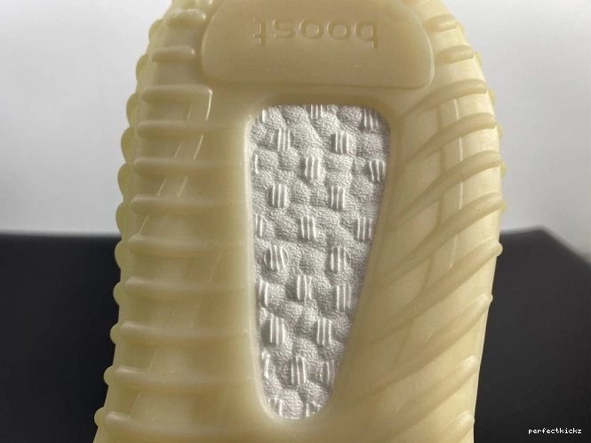 MX V2 Adidas 350 Boost GW3773 Yeezy Oat 0819